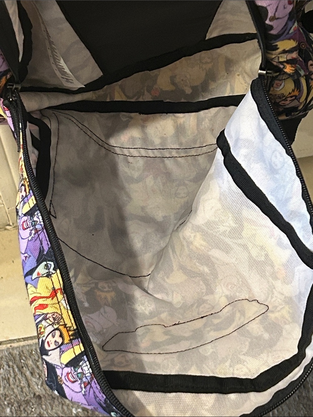 Vans Off The Wall Disney Villains purple Print Backpack - Picture 4 of 7